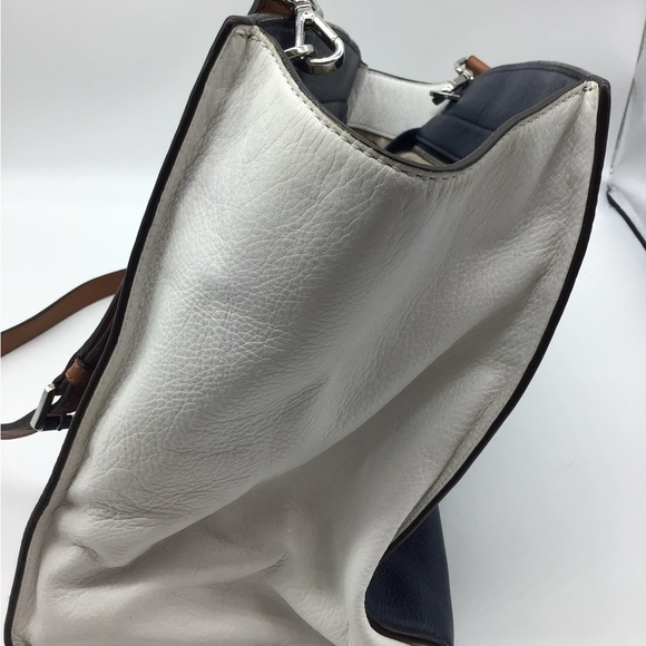 Michael Kors Sutton Handbag medium blue and cream - Picture 5 of 11